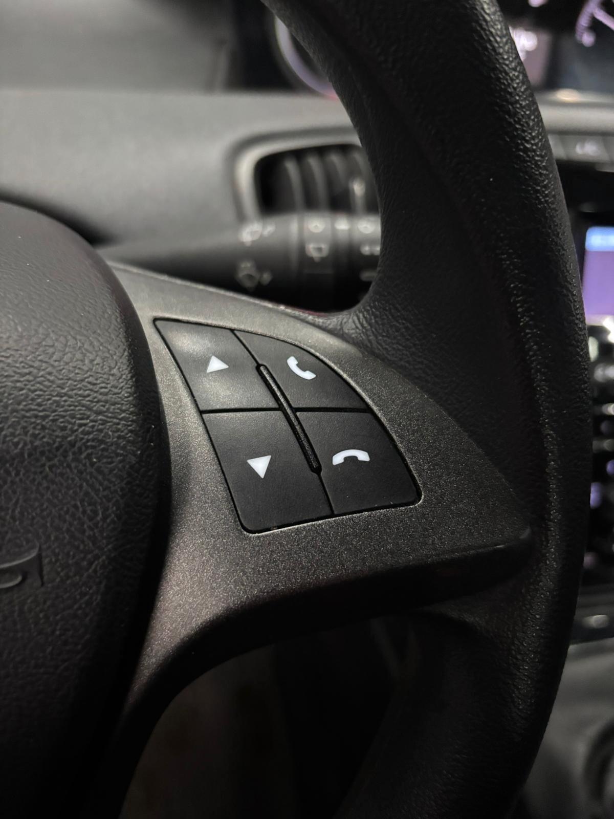 Lancia Ypsilon 1.0 FireFly 5 porte S&S Hybrid Ecochic Gold 69CV