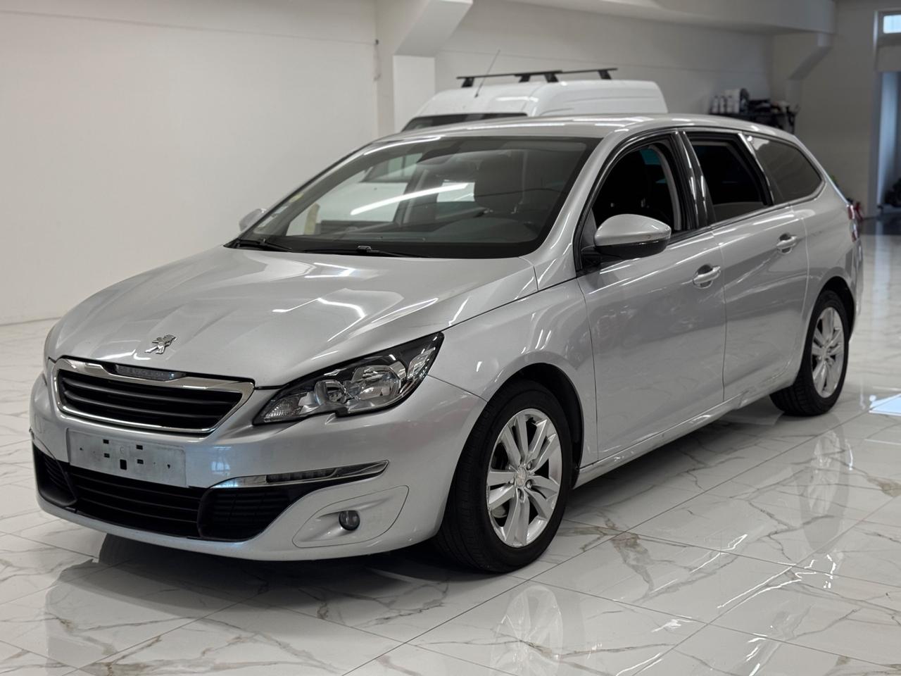 Peugeot 308 BlueHDi 120CV SW