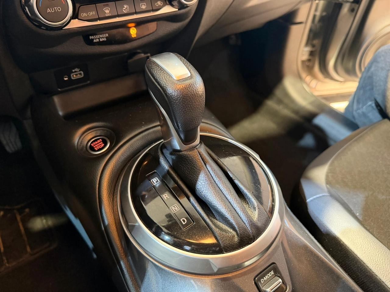 Nissan Juke 1.0 DIG-T 114 CV DCT N-Connecta