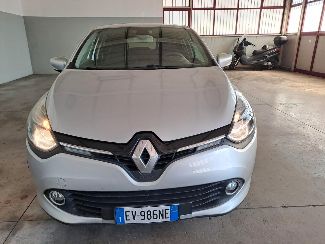 Renault Clio 1.2 75CV 5 porte Live