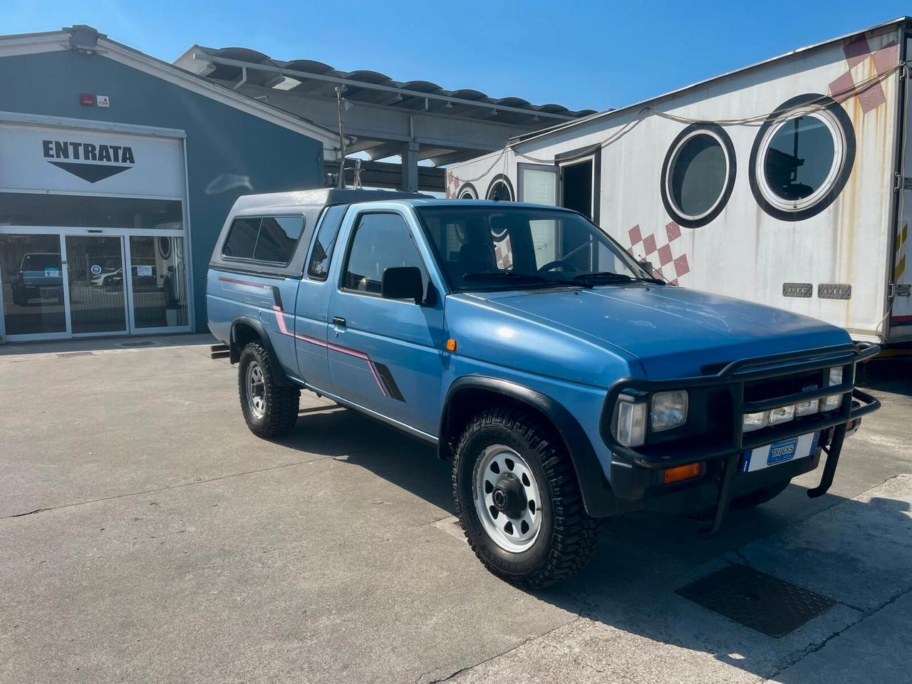 NISSAN KING CAB 2.5 - PICK UP 4 X 4