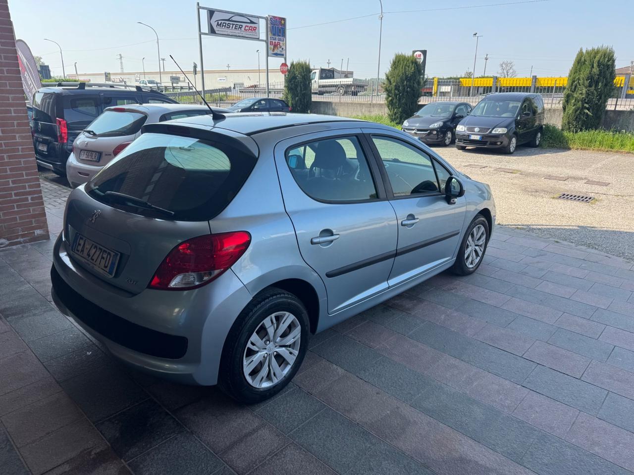 Peugeot 207 1.4 8V 75CV 5p. Energie Sport ECO GPL