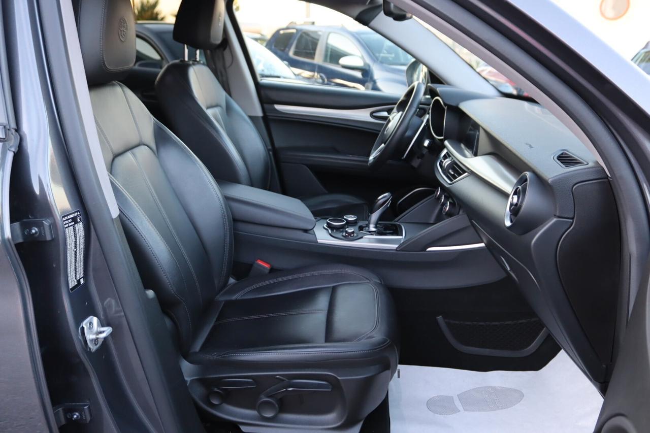 Alfa Romeo Stelvio 2.2 Turbodiesel 210 CV AT8 Q4 Executive