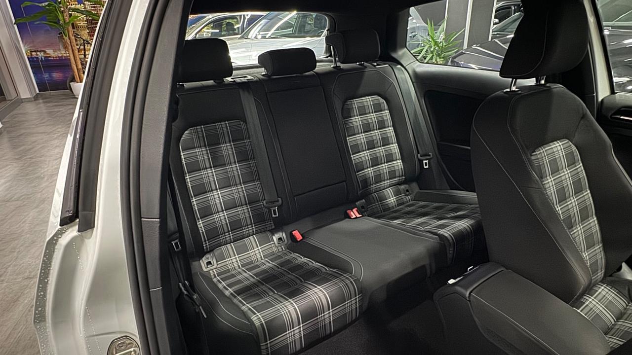 Volkswagen Golf GTD 2.0 TDI 3p.-2015