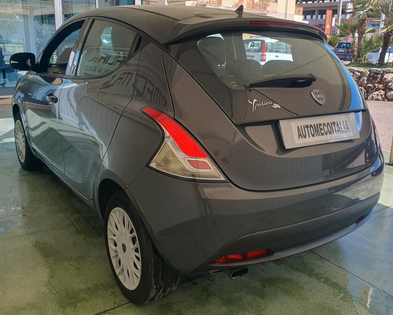 Lancia Ypsilon 1.2 BENZ. - 2014 - KM. 131.000 - NEOPATENTATI
