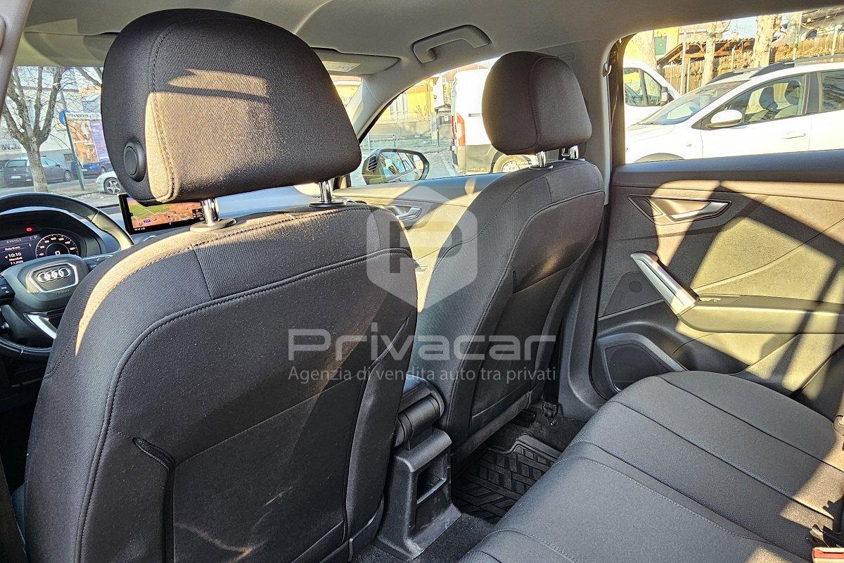 AUDI Q2 30 TDI S tronic Business