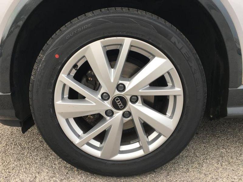 Audi Q2 35 TFSI S-Tronic Business Advanced SUPER-ACCESSORIATA