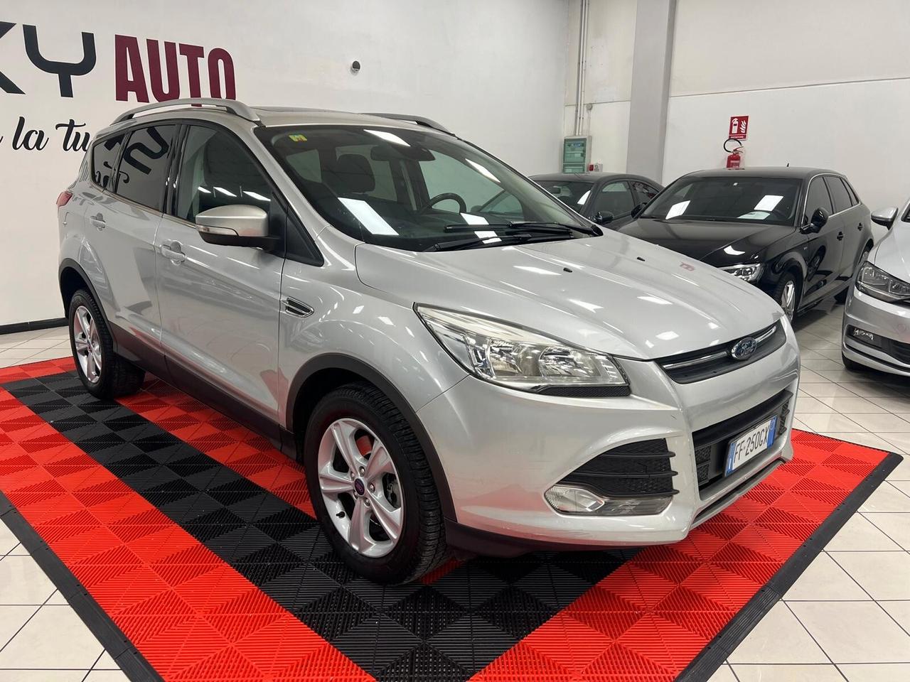 Ford Kuga 2.0 TDCI 150 CV S&S 2WD Titanium