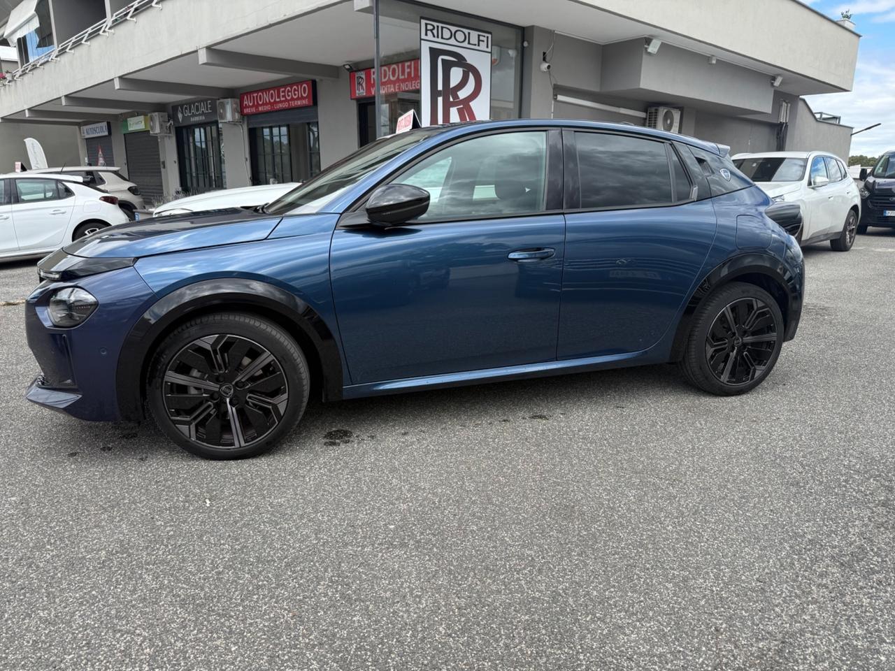 Lancia Ypsilon Hybrid e-DCT Edizione Cassina