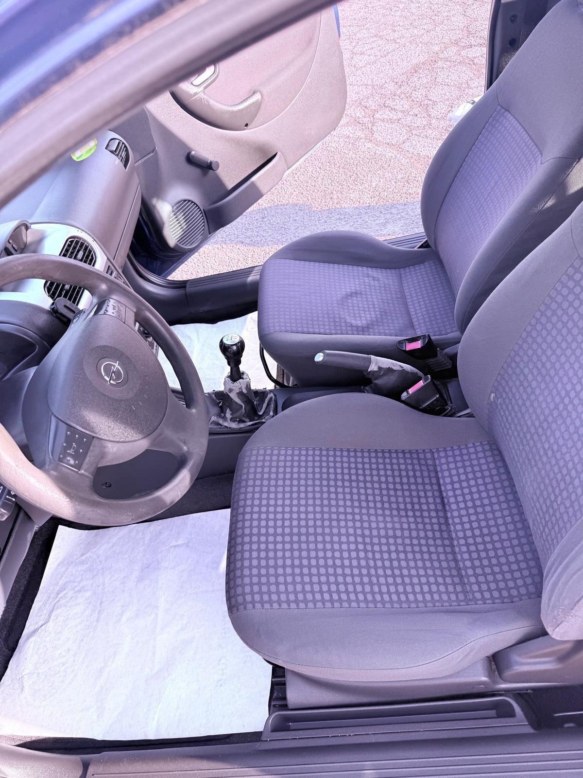 Opel Corsa 1.2i 16V cat 3p. Sport Ok neopatentati