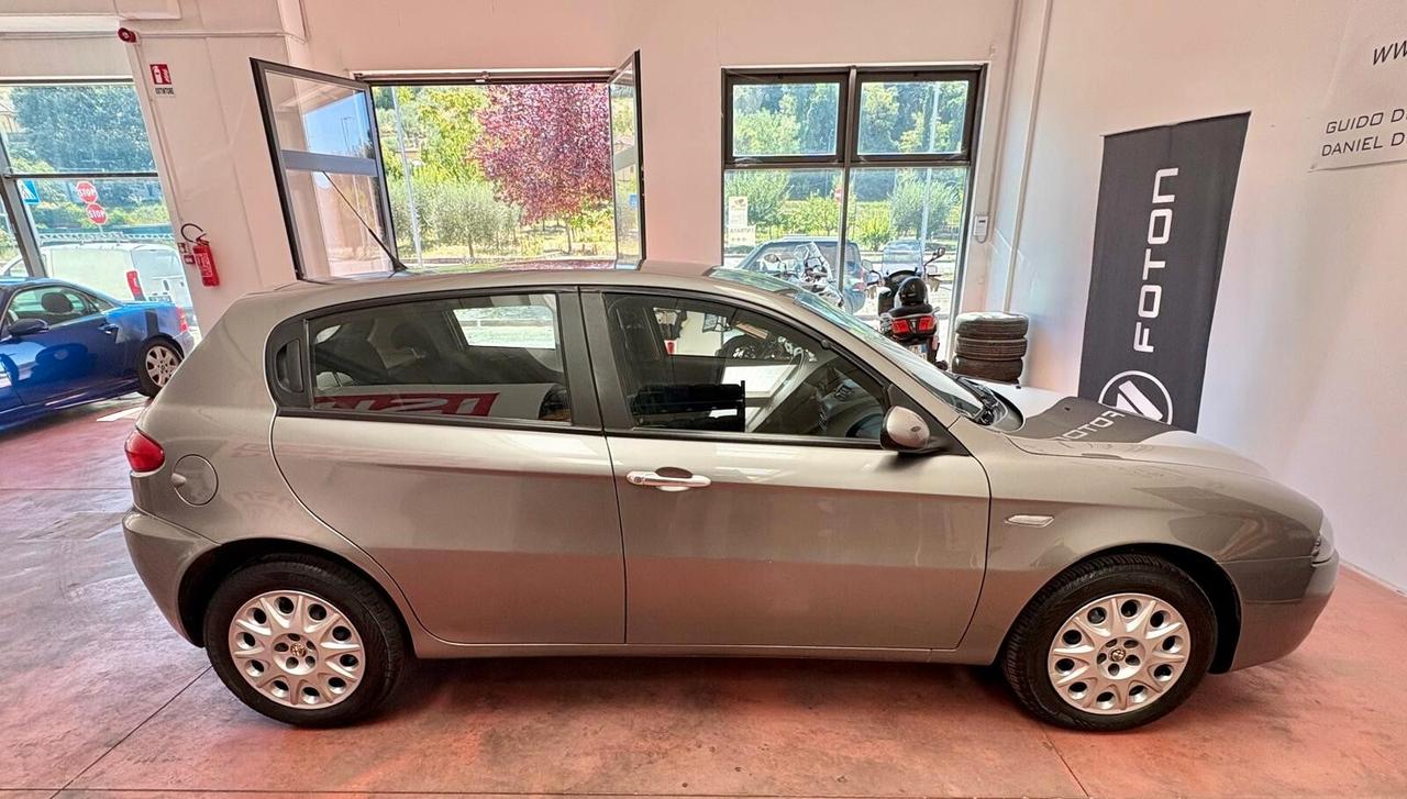ALFA ROMEO 147 serie2 benz.1.6 CV 105 Km 152.418 certificati PER NEOPATENTATI
