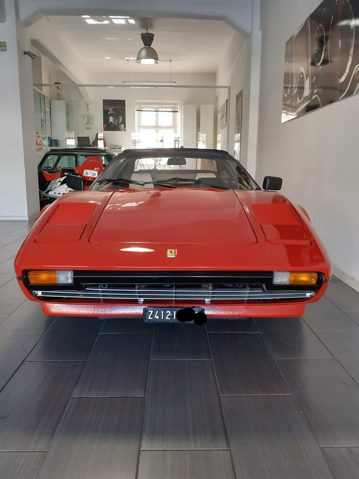 Ferrari 208 GTS Carburatori