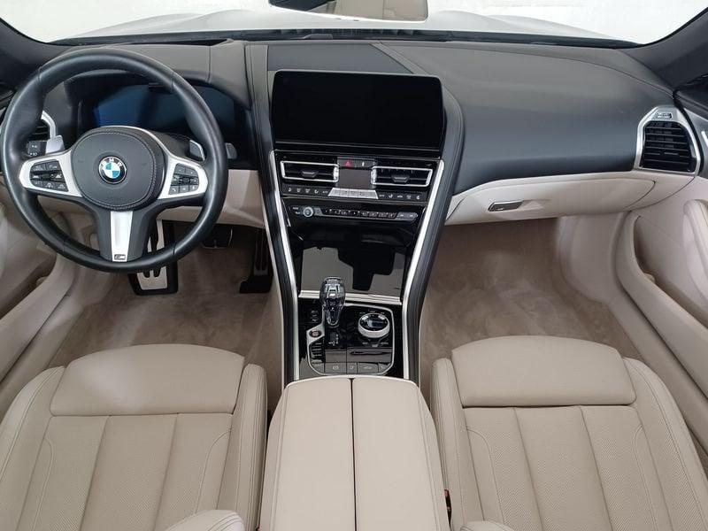 BMW Serie 8 G14 2018 Cabrio Diesel 840d Cabrio mhev 48V xdrive Individual Composition