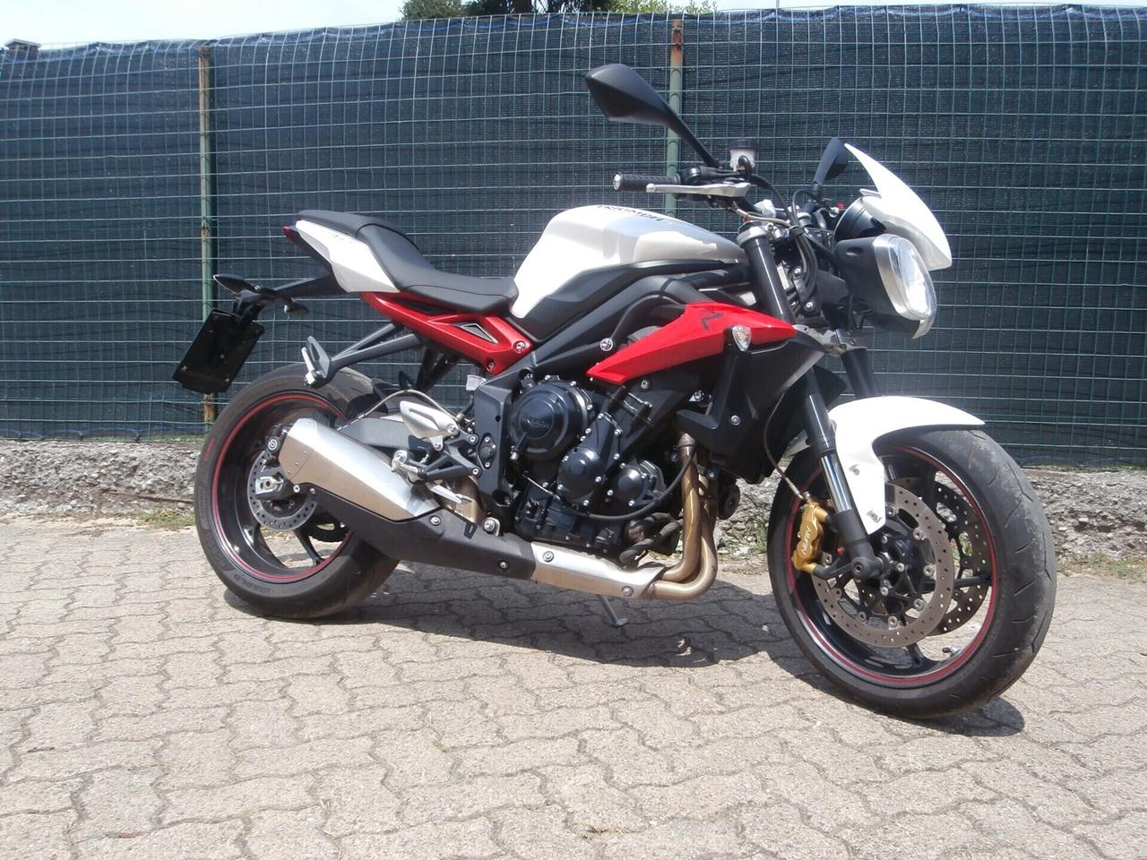 Triumph Street Triple R ABS del 2017 compreso trapasso-tagliando-garanzia