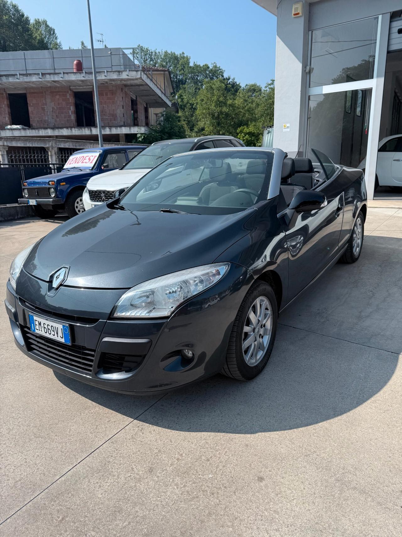 Renault Megane Mégane C-C 1.5 dCi 110CV Wave Edition
