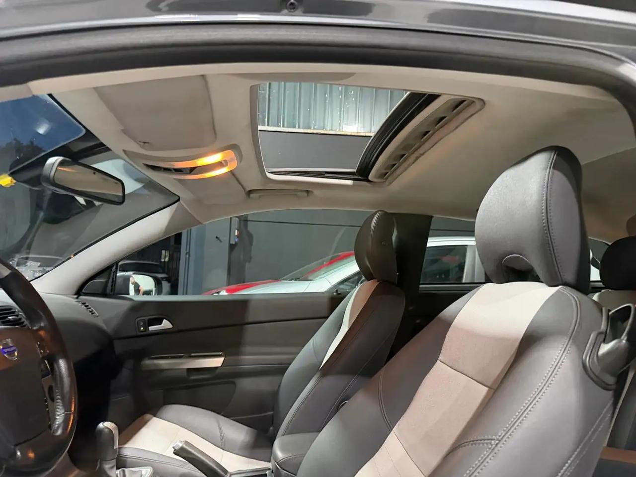 Volvo C30 2.0 Momentum 145cv