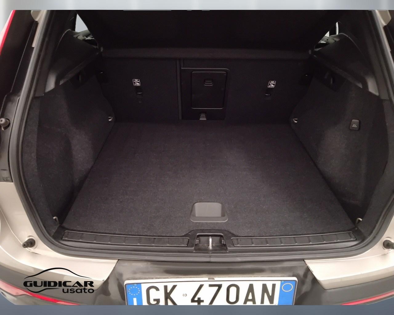 VOLVO XC40 2023 - XC40 1.5 t5 recharge phev Core auto