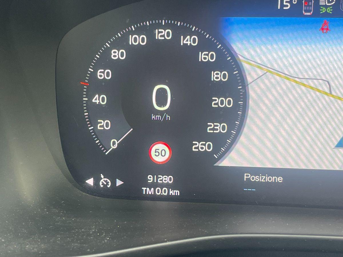 VOLVO - XC40 - T4 Recharge automatico Plus Dark