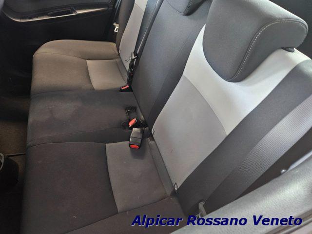 TOYOTA Yaris 1.5 Hybrid 5 porte Business