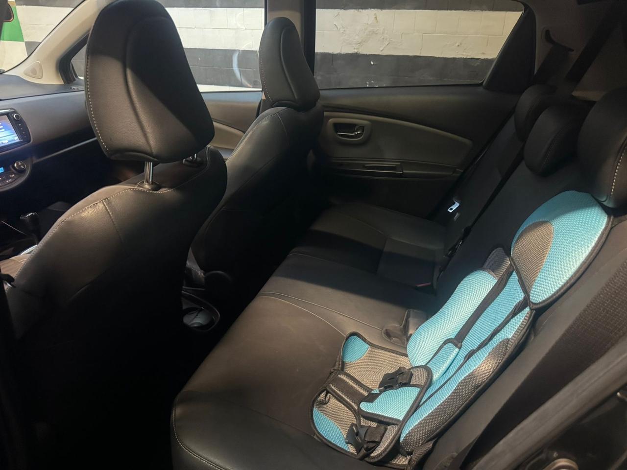 Toyota Yaris Trend red edition full optional
