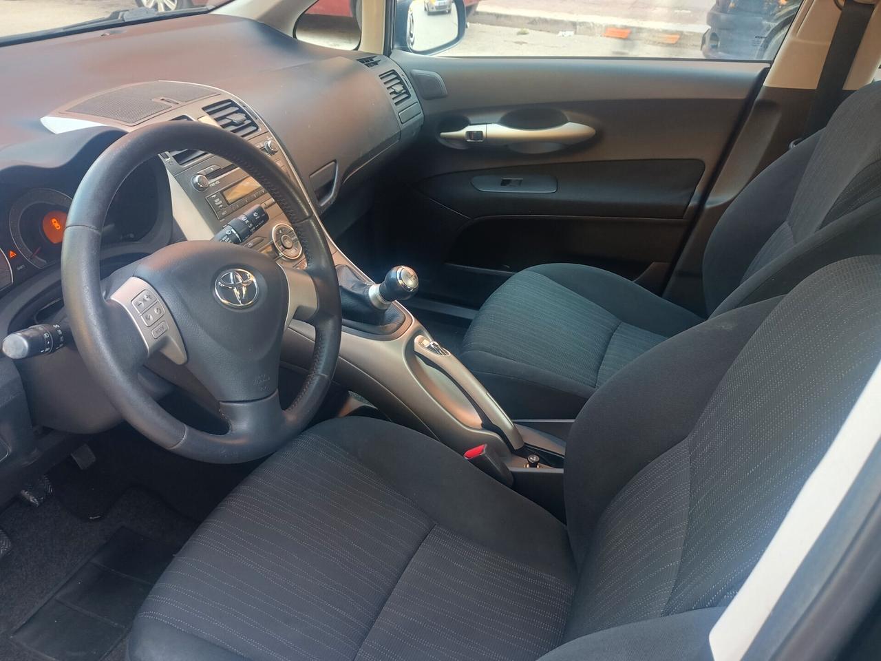 Toyota Auris 1.4 D-4D 5 porte Sol