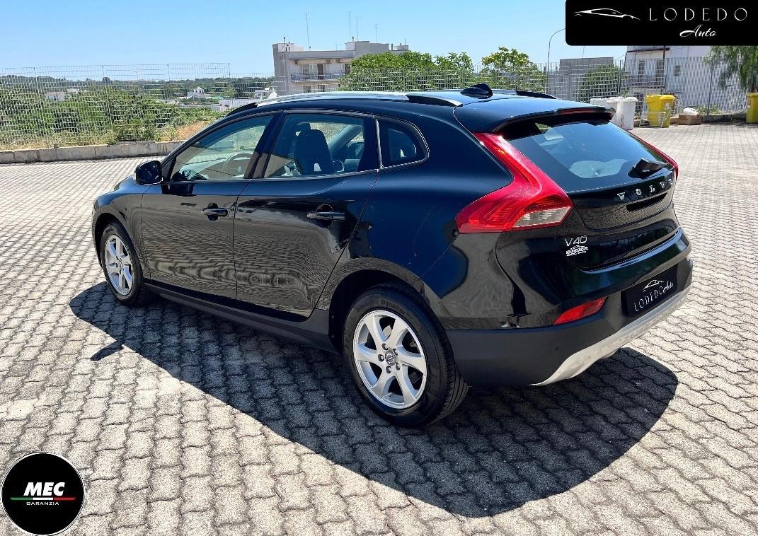 Volvo V40 Cross Country D2 1.6 Summum - 2014