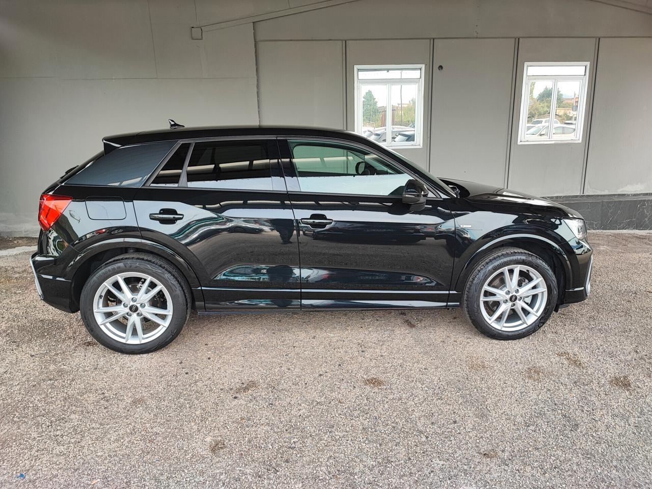 Audi Q2 35 TDI quattro S tronic line Edition