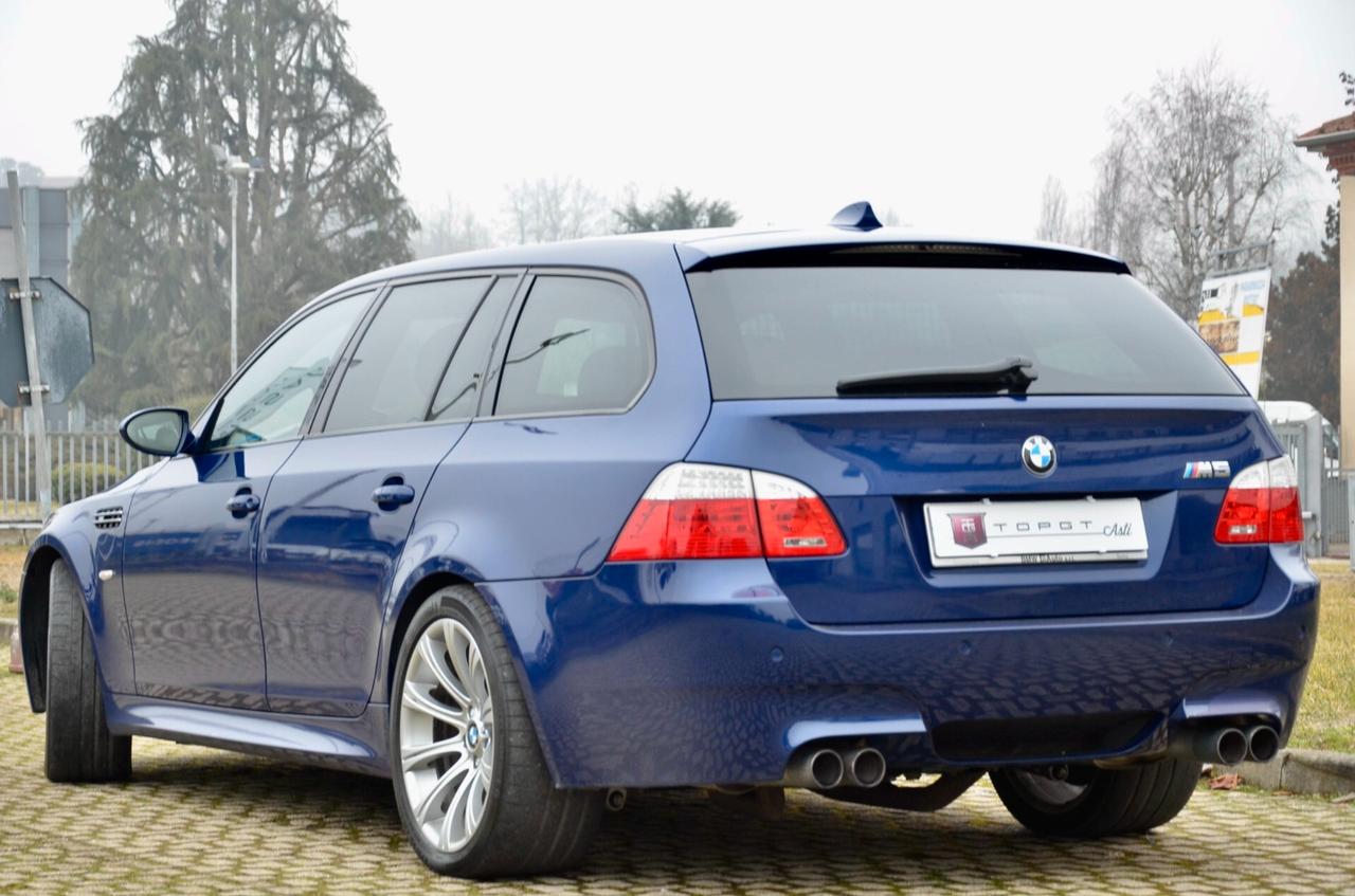 BMW M5 5.0 V10 TOURING 507cv, UFF ITALIANA, SERVICE BMW, INTERLAGOS BLAU, PERMUTE