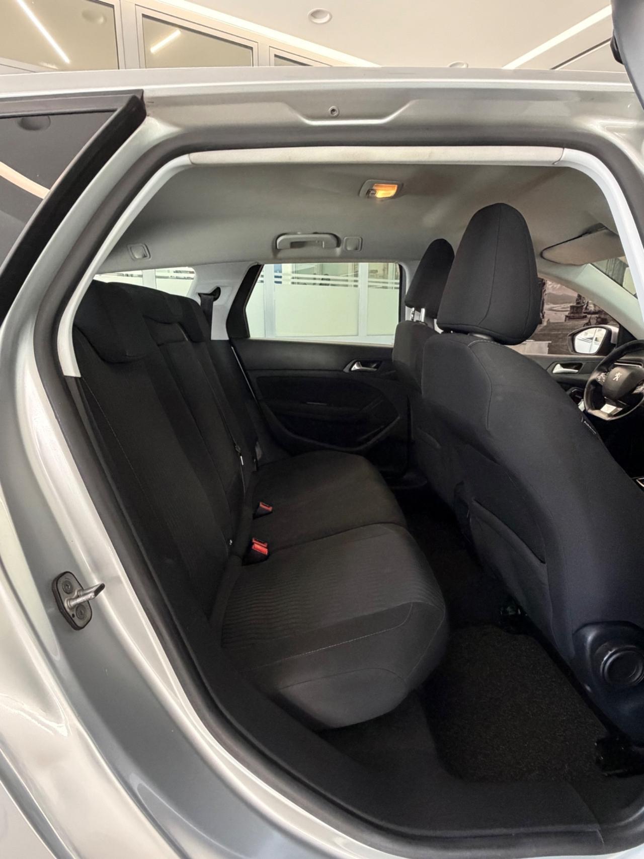Peugeot 308 BlueHDi 120 S&S SW Business