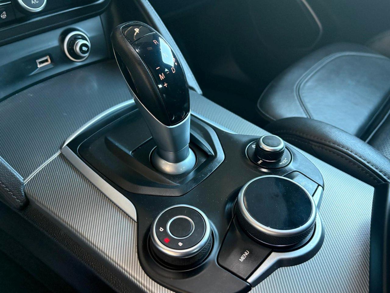 Alfa Romeo Stelvio 2.2 Turbodiesel 210 CV AT8 Q4