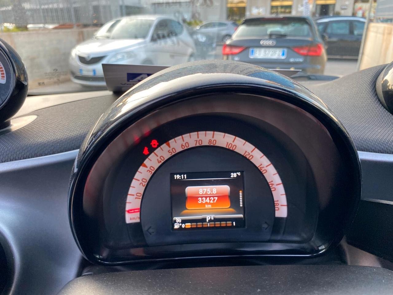 Smart ForTwo 90 0.9 T twinamic cabrio Superpassion 33000 Km