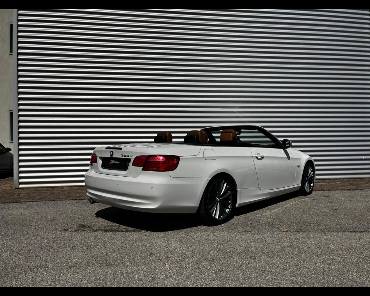 BMW 320D CABRIO ATTIVA 184CV
