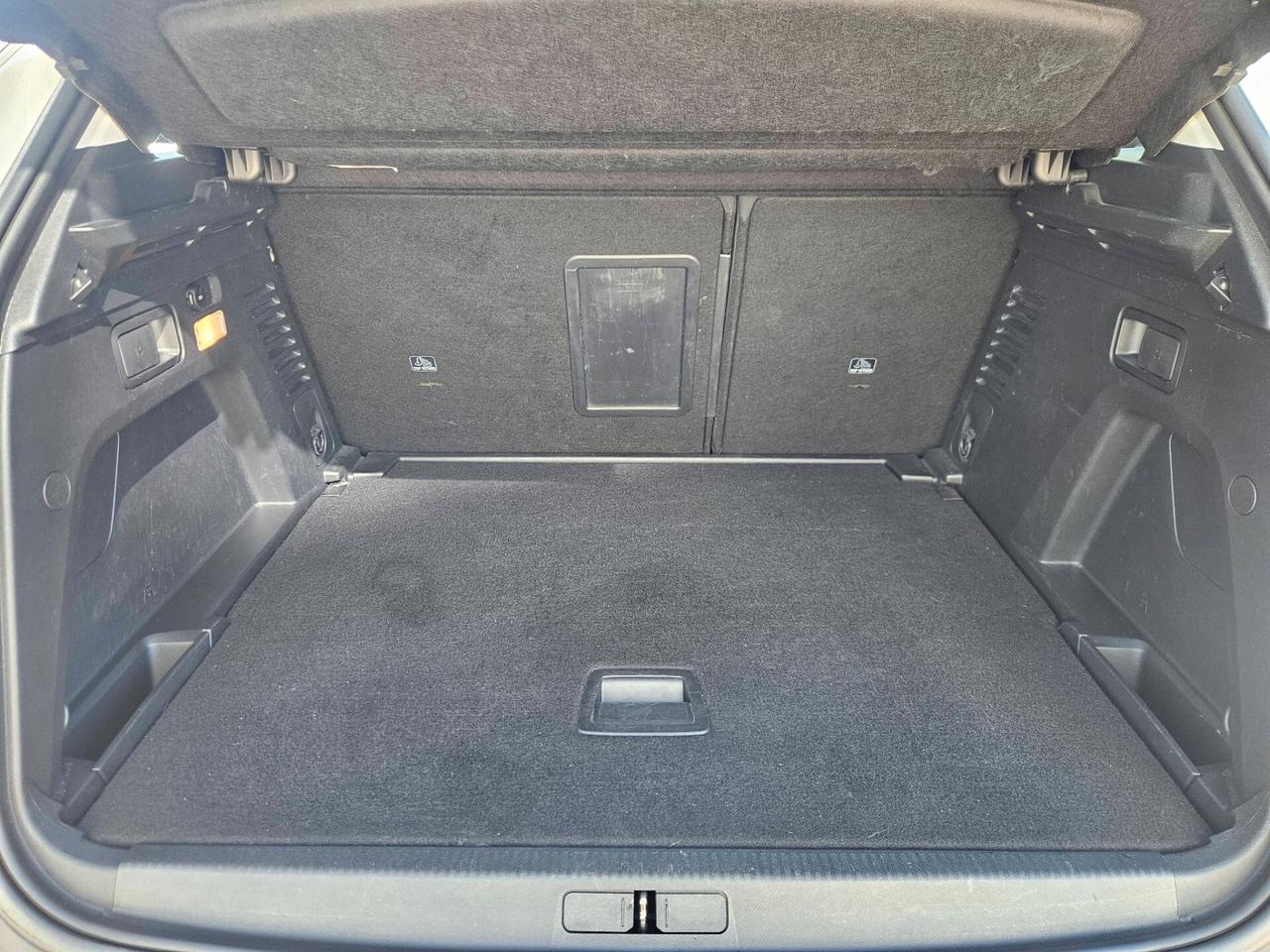 Peugeot 3008 BlueHDi 130 S&S EAT8 Allure