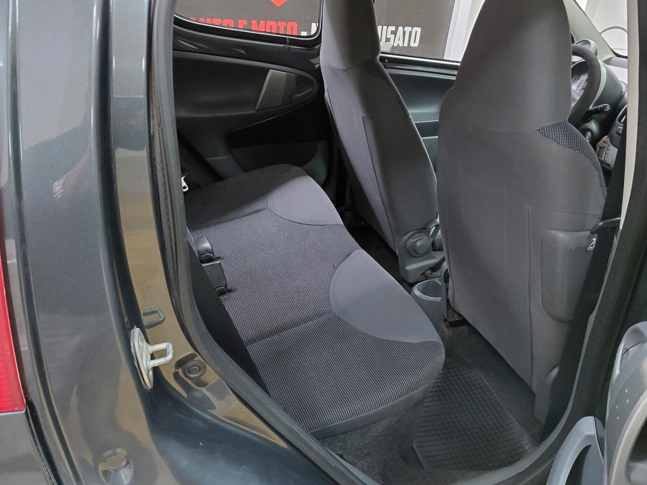 Peugeot 107 1.0 68CV 5p. Cambio automatico