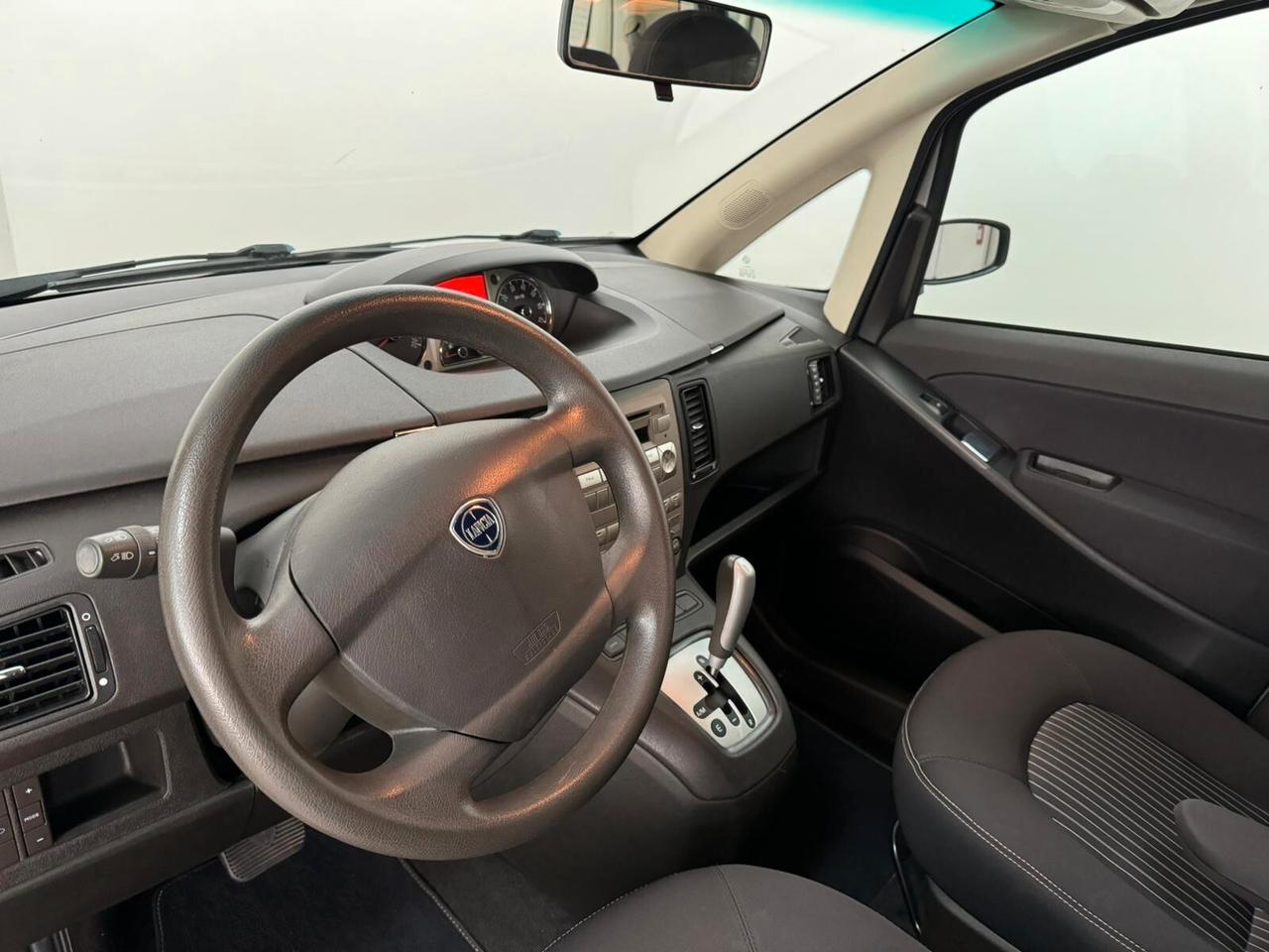 Lancia MUSA 1.4 16V AUTOMATICA