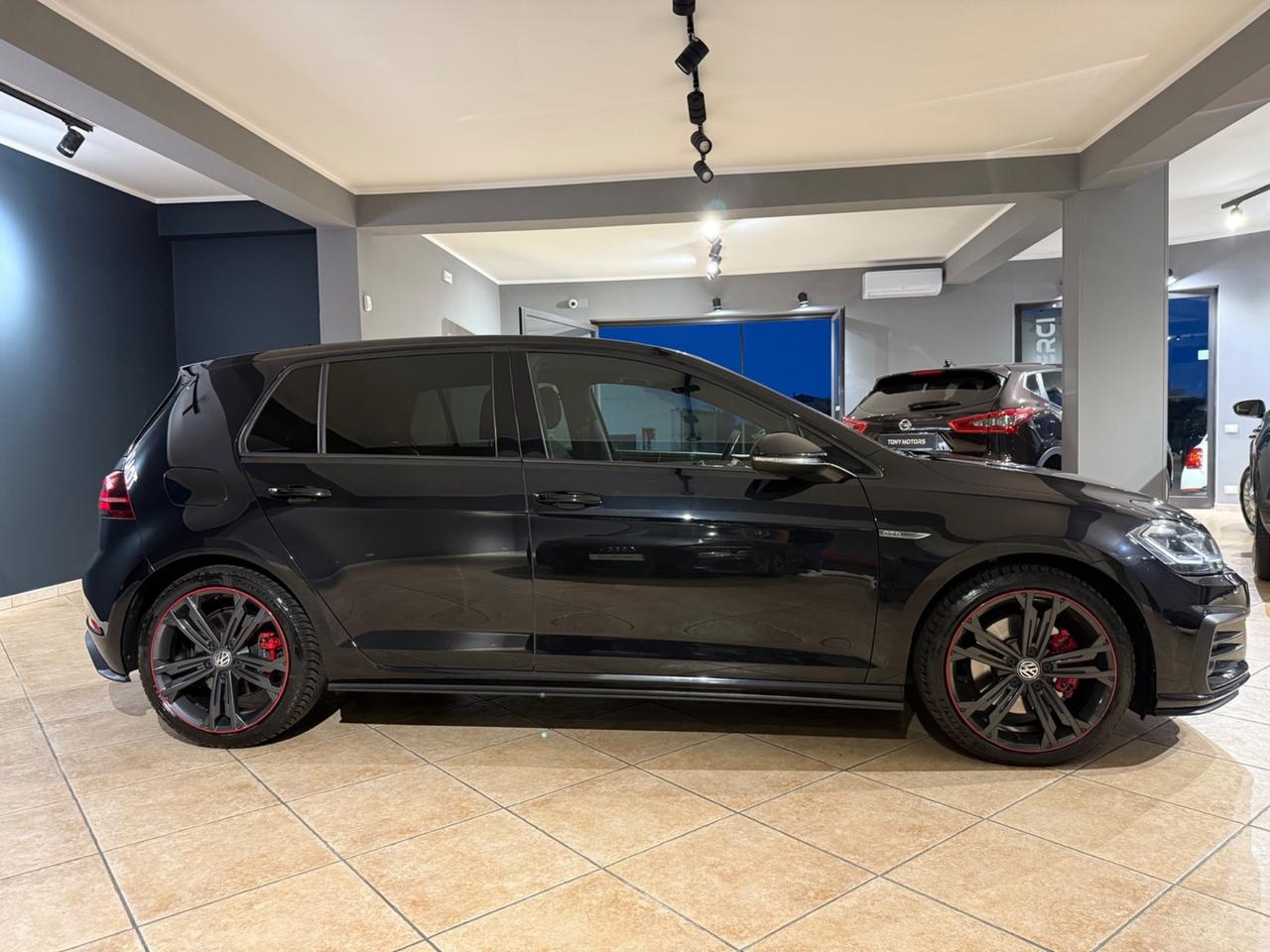 Golf GTD 2.0 TDI 184CV TOTALBLACK