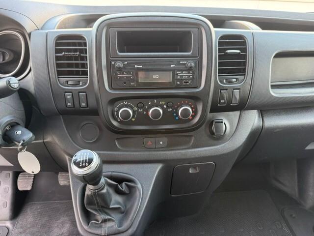 Renault Trafic 2.0 dCi 120 cv P.c T.n Ice 2021