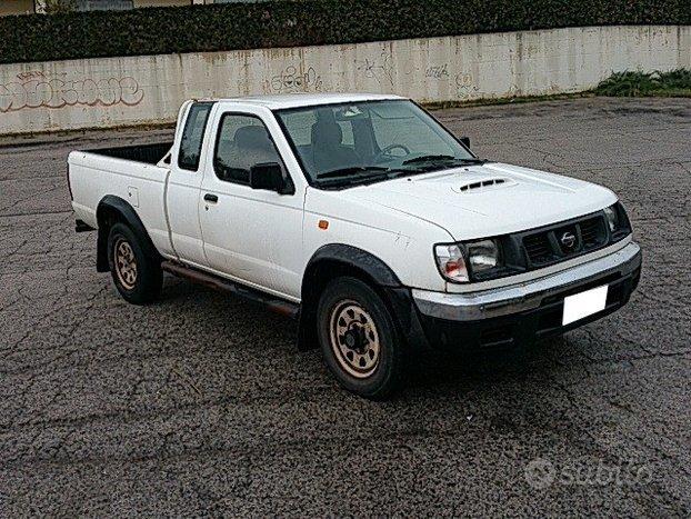 Nissan Navara (D22) 2.5 TD 100CV 4WD Cabina Singola