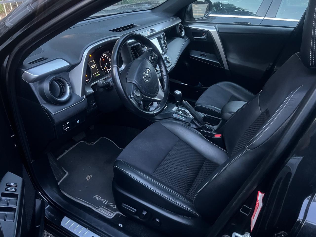 Toyota RAV 4 RAV4 2.5 Hybrid 4WD Lounge