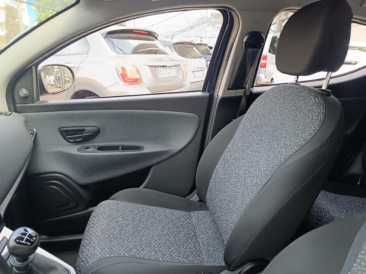 Lancia Ypsilon 1.2 GPL Ecochic Elefantino Blu