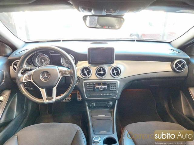 MERCEDES-BENZ GLA 200 d Automatic 4Matic Premium