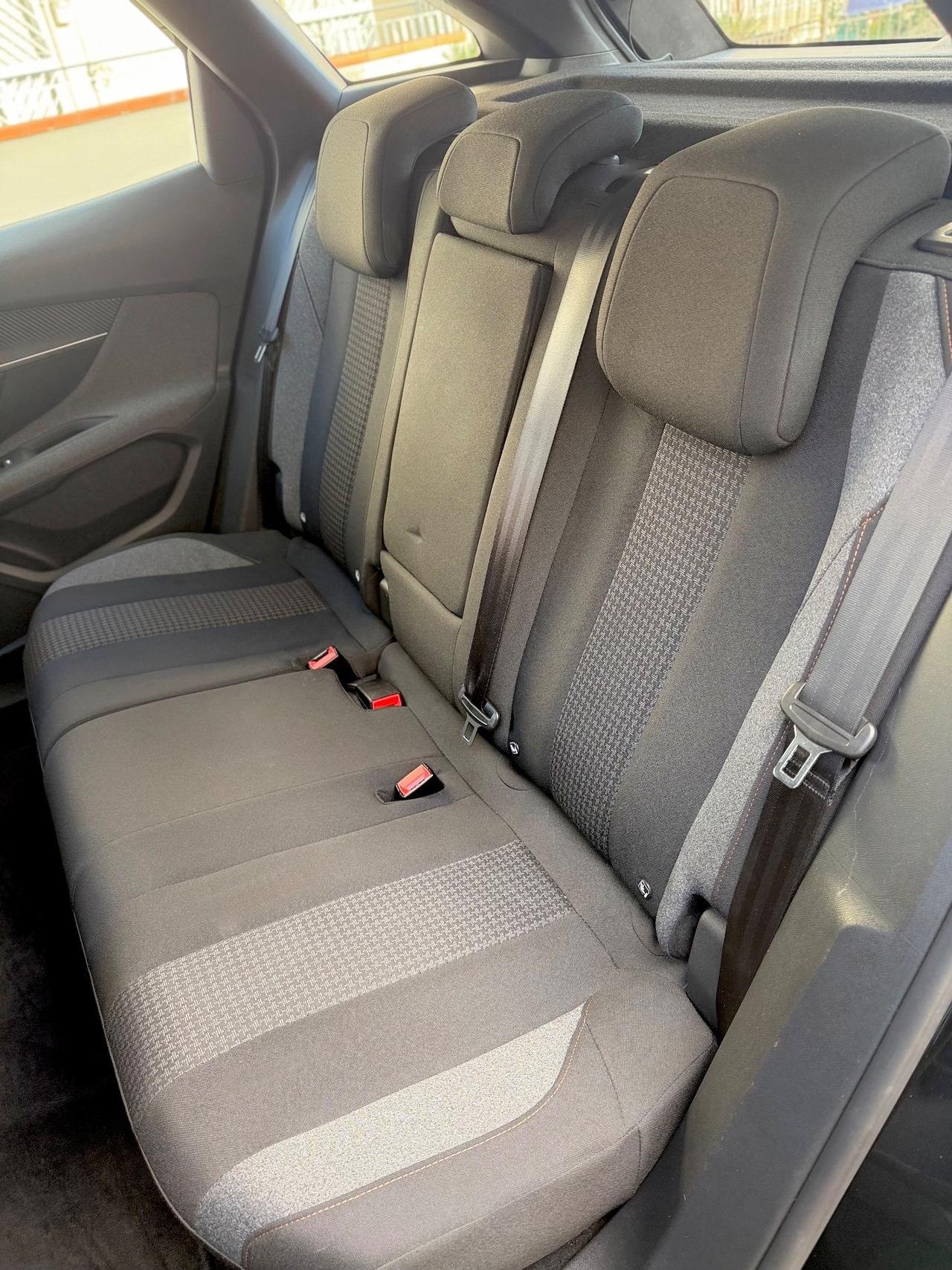 Peugeot 3008 1.5 Diesel Automatica 130 Cv