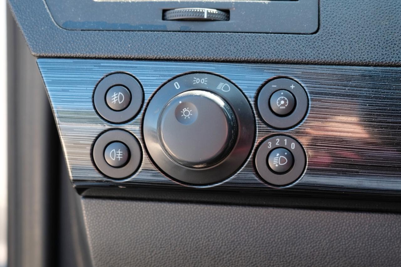 Opel Astra 1.9 CDTI 120CV