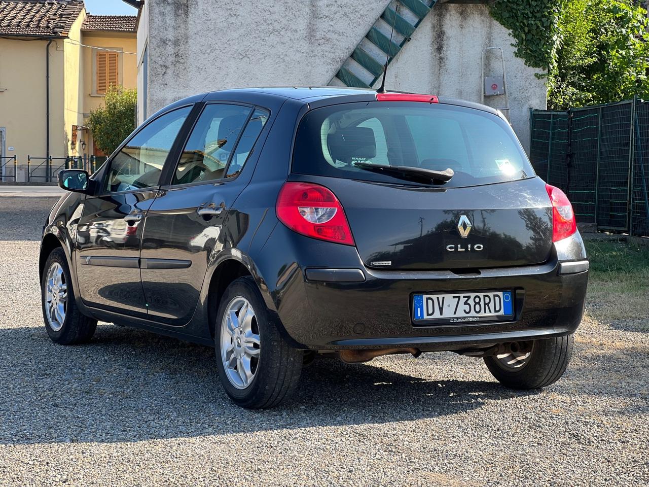 Renault Clio 1.2 16V 5 porte Le Iene