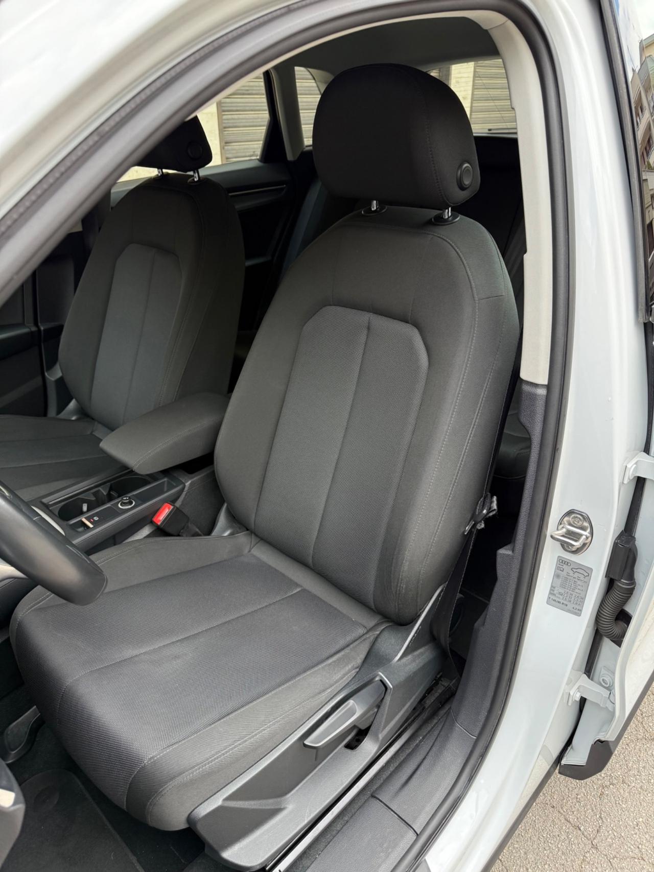 Audi Q3 35 2.0 Tdi 150CV Stronic Advanced