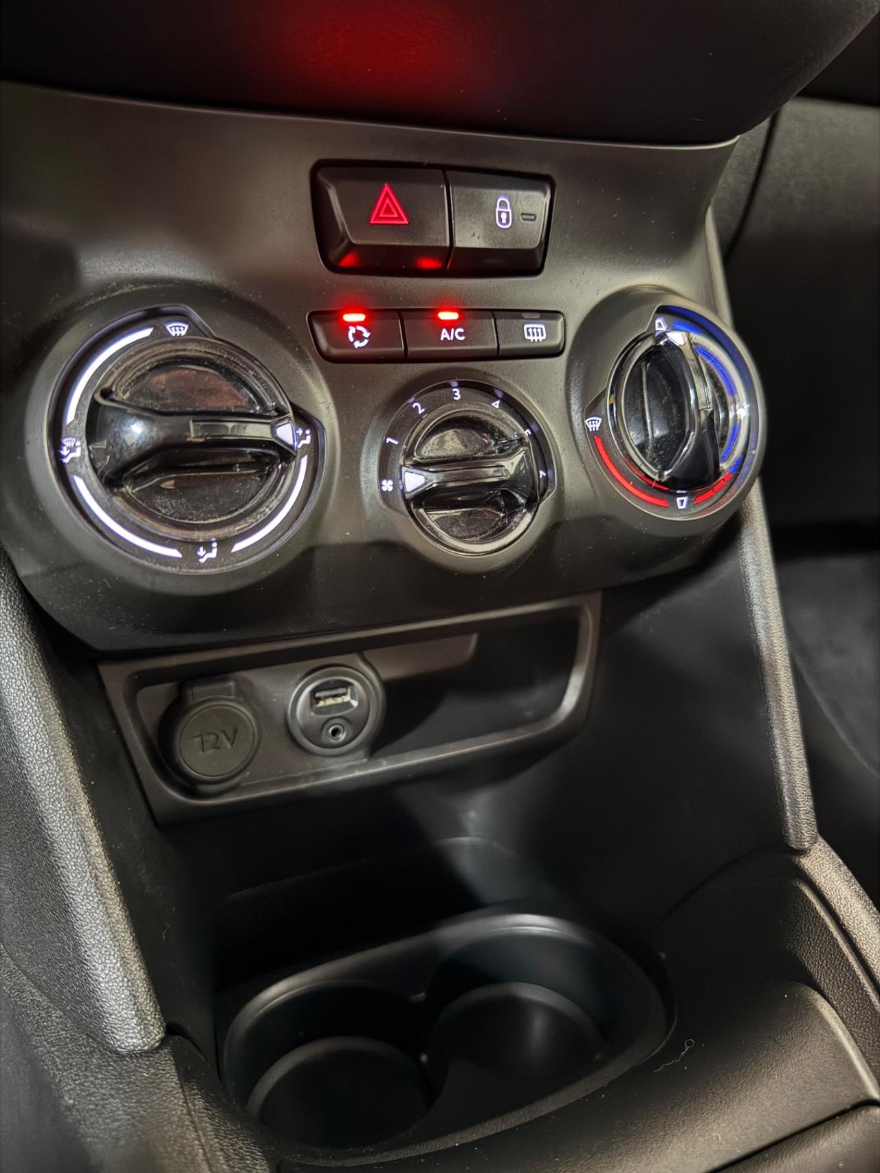 Peugeot 208 5 porte Access 110000 CHILOMETRI