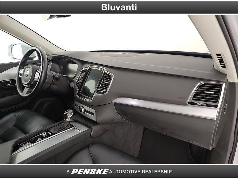 Volvo XC90 D5 AWD Geartronic 7 posti Momentum