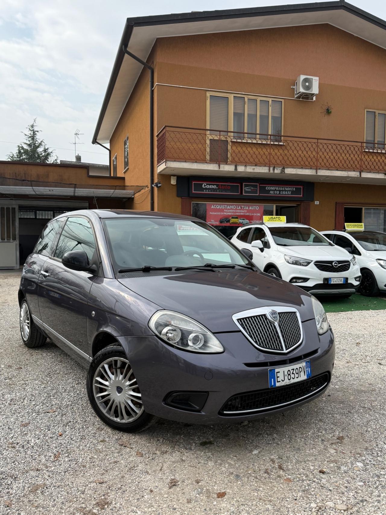 Lancia Ypsilon 1.2 69 CV Platinum