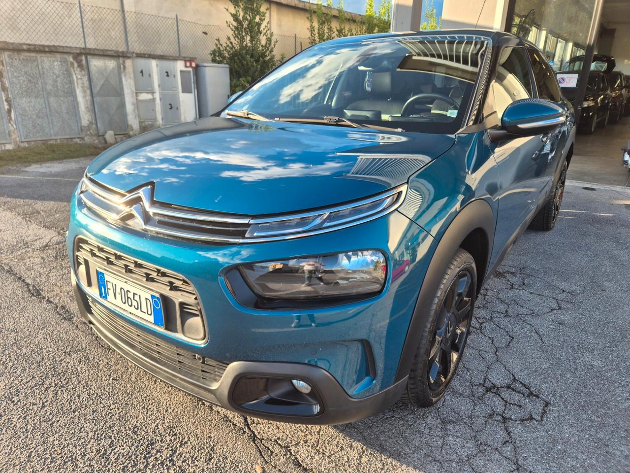 Citroen C4 Cactus BlueHDi 100 S&S Shine