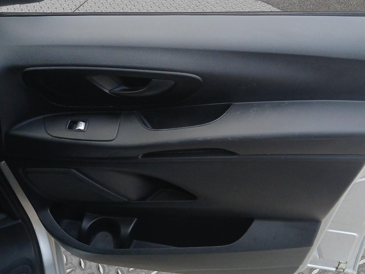 MERCEDES Vito 114 cdi long E6